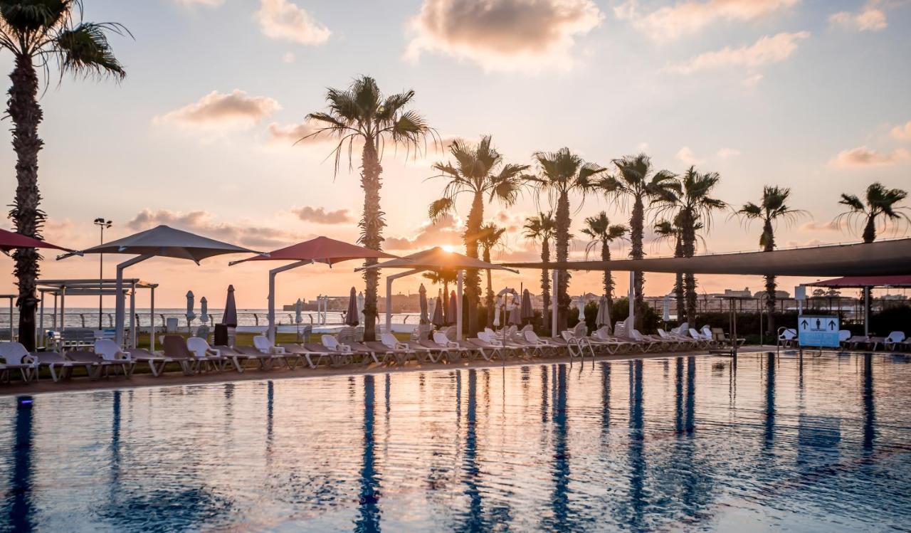Palm Beach Hotel Akko Bagian luar foto