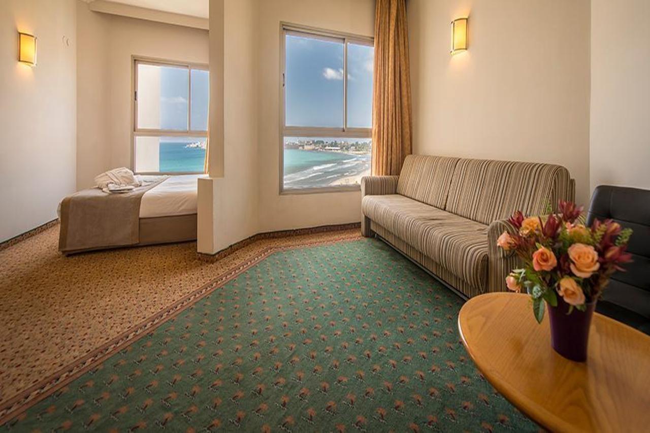 Palm Beach Hotel Akko Bagian luar foto