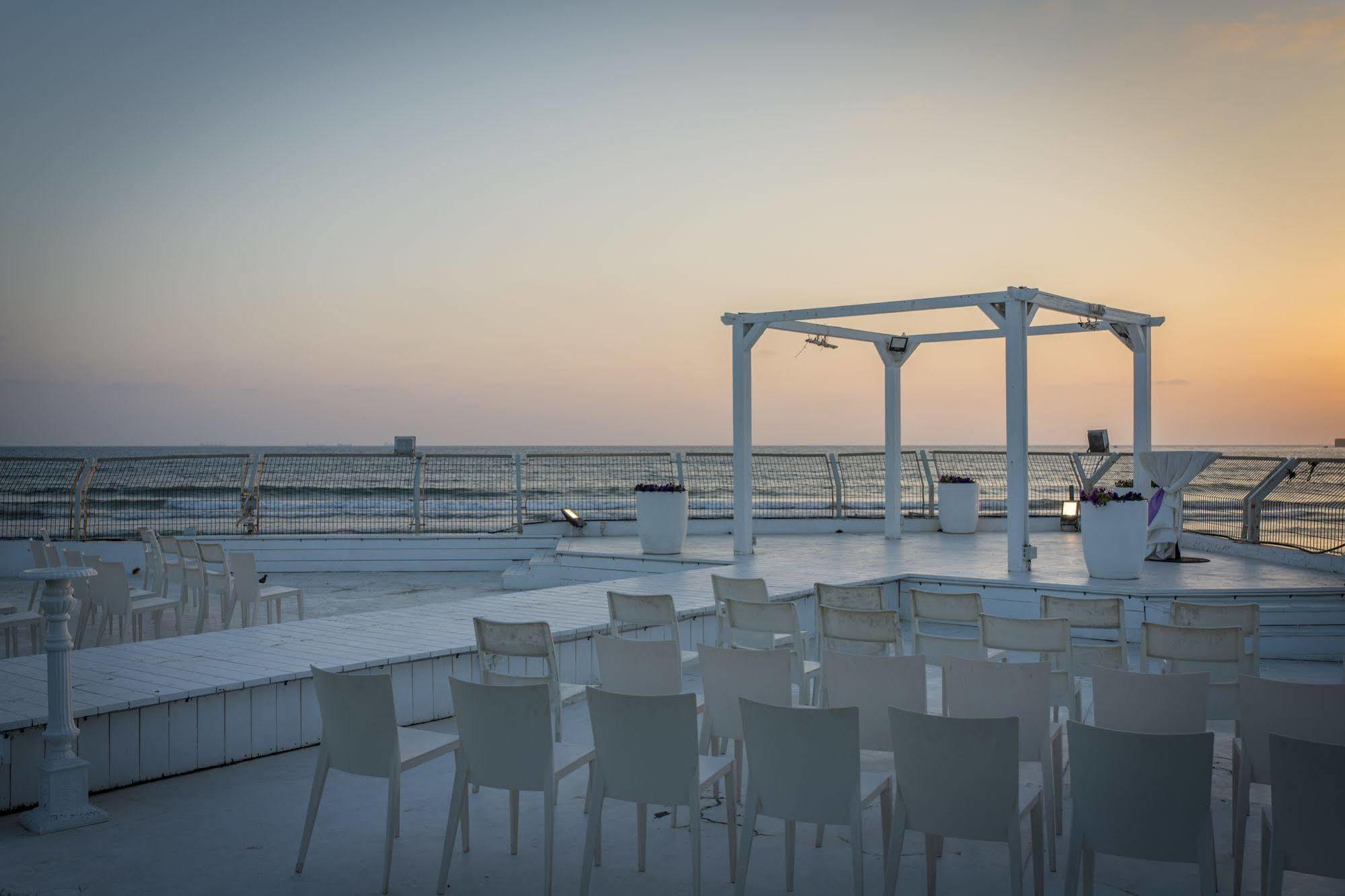Palm Beach Hotel Akko Bagian luar foto